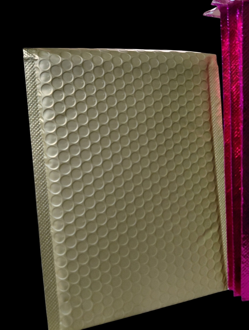 15ct. Bubble Mailers Mix - Shinny Pink 8.5x12/Gold 6.5x10/Rose Gold 6.5x10 - Picture 4 of 5